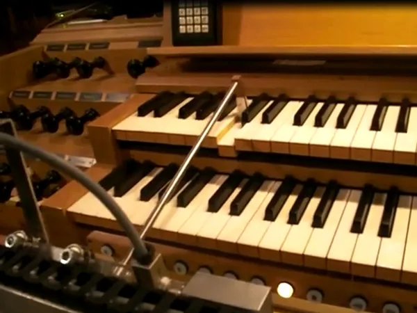Teilstimmung Basson-Hautbois 8’ im zweiten Manual der Göckelorgel in Berau